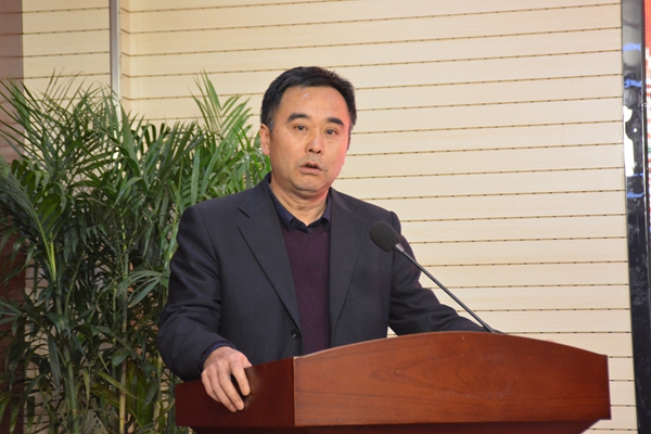 3、簽約儀式由副總經(jīng)理?xiàng)钗恼鞒?jpg