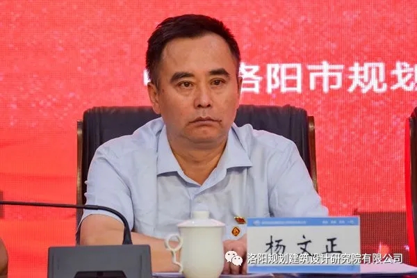 1593479929124719.jpg 640.webp (4).jpg